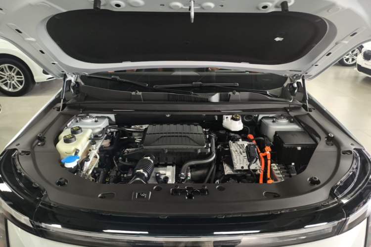 Used JETOUR Shanhai L7 Plus 2025 Model 121km Luxury 7-seater Engine Bay