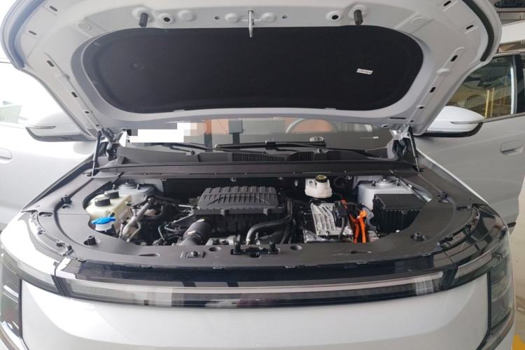 Used JETOUR Shanhai L7 Plus 2025 Model 121km Comfort 5-seater Engine Bay