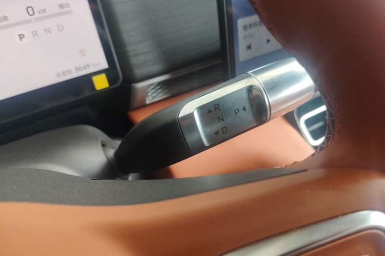 Used JETOUR Shanhai L7 Plus 2025 Model 121km Comfort 5-seater Gear Lever