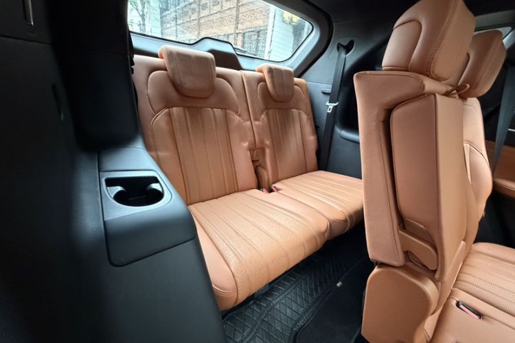 Used JETOUR Shanhai L7 Plus 2025 Model 220km Flagship 7-seater Interior 5