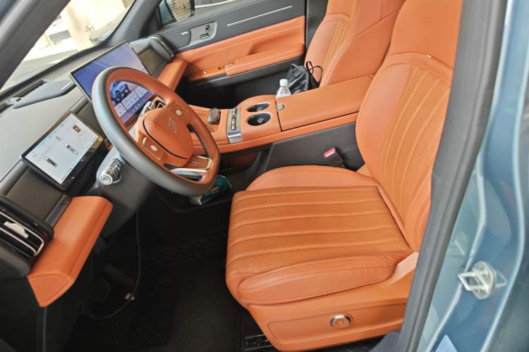 Used JETOUR Shanhai L7 Plus 2025 Model 220km Flagship 7-seater Left Front Seat