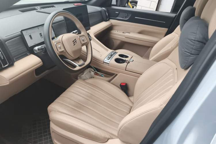 Used JETOUR Shanhai L7 Plus 2025 Model 220km Elite Edition, 7 Seats Left Front Seat