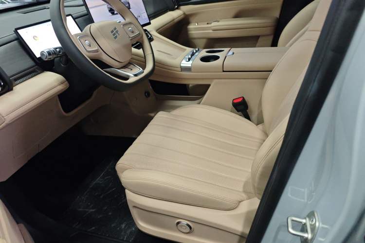 Used JETOUR Shanhai L7 Plus 2025 Model 220km Flagship 7-seater Left Front Seat
