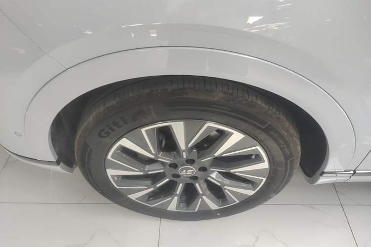 Used JETOUR Shanhai L7 Plus 2025 Model 220km Flagship 7-seater Left Front Wheel Hub