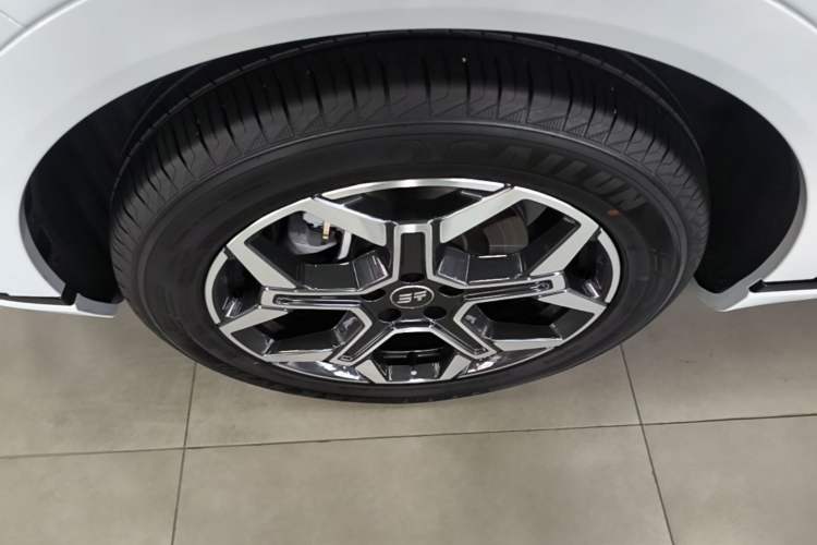 Used JETOUR Shanhai L7 Plus 2025 Model 121km Luxury 7-seater Left Front Wheel Hub