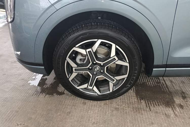 Used JETOUR Shanhai L7 Plus 2025 Model 220km Flagship 7-seater Left Front Wheel Hub