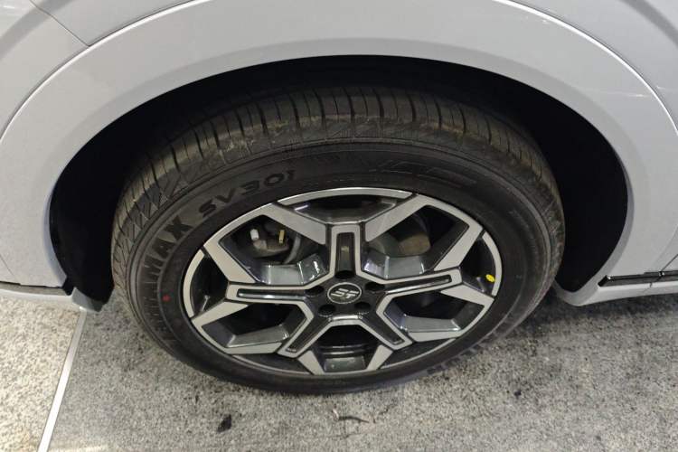 Used JETOUR Shanhai L7 Plus 2025 Model 220km Flagship 7-seater Left Front Wheel Hub