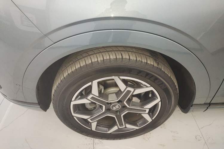 Used JETOUR Shanhai L7 Plus 2025 Model 220km Flagship 7-seater Left Front Wheel Hub
