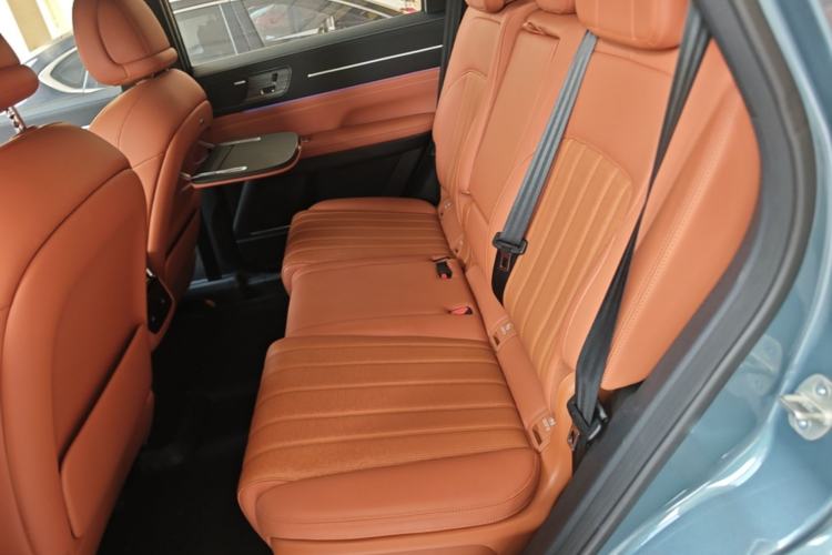 Used JETOUR Shanhai L7 Plus 2025 Model 220km Flagship 7-seater Left Rear Seat