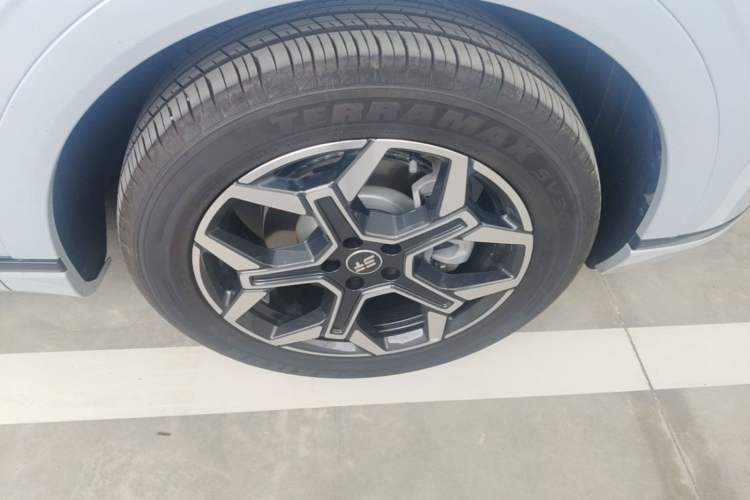 Used JETOUR Shanhai L7 Plus 2025 Model 121km Comfort 5-seater Right Front Wheel Hub