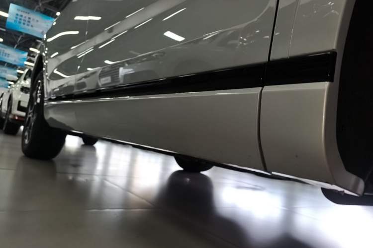 Used JETOUR Shanhai L7 Plus 2025 Model 121km Luxury 7-seater Right Side Sill