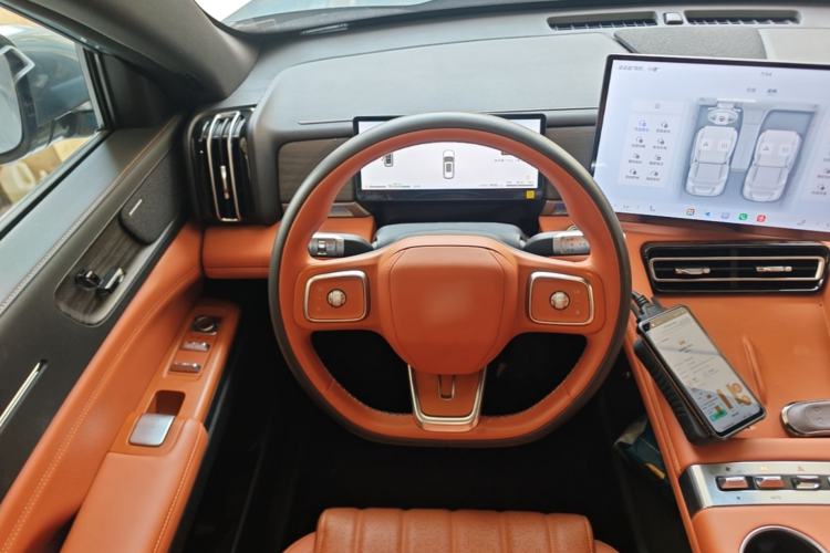 Used JETOUR Shanhai L7 Plus 2025 Model 220km Flagship 7-seater Steering Wheel
