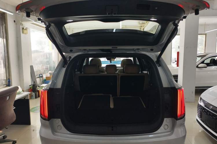 Used JETOUR Shanhai L7 Plus 2025 Model 220km Flagship 7-seater Trunk