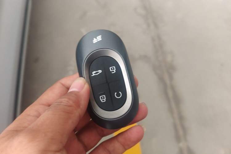 Used JETOUR Shanhai L7 Plus 2025 Model 121km Comfort 5-seater Vehicle Key
