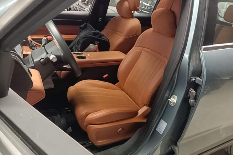 Used JETOUR Shanhai L7 Plus 2025 Model 220km Luxury Edition, 7 Seats Left Front Seat