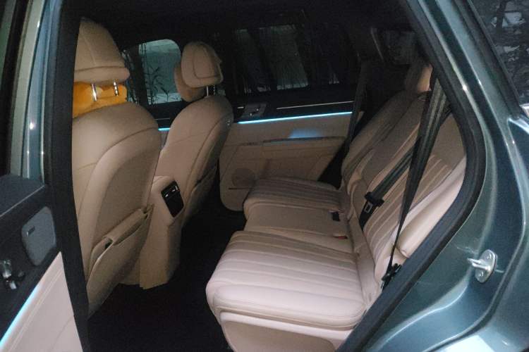 Used JETOUR Shanhai L7 Plus 2025 Model 220km Flagship 7-seater Left Rear Seat