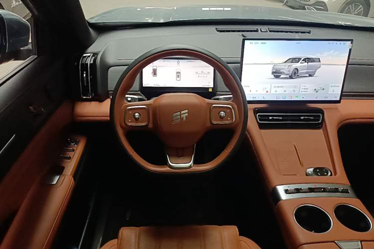 Used JETOUR Shanhai L7 Plus 2025 Model 220km Luxury Edition, 7 Seats Steering Wheel
