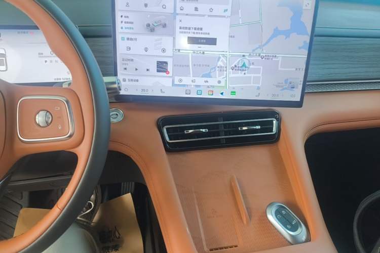 Used JETOUR Shanhai L7 Plus 2025 Model 220km Flagship 7-seater Audio And AC Panel