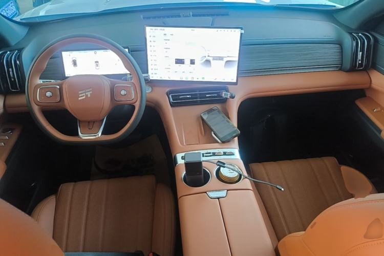 Used JETOUR Shanhai L7 Plus 2025 Model 220km Flagship 7-seater Center Console