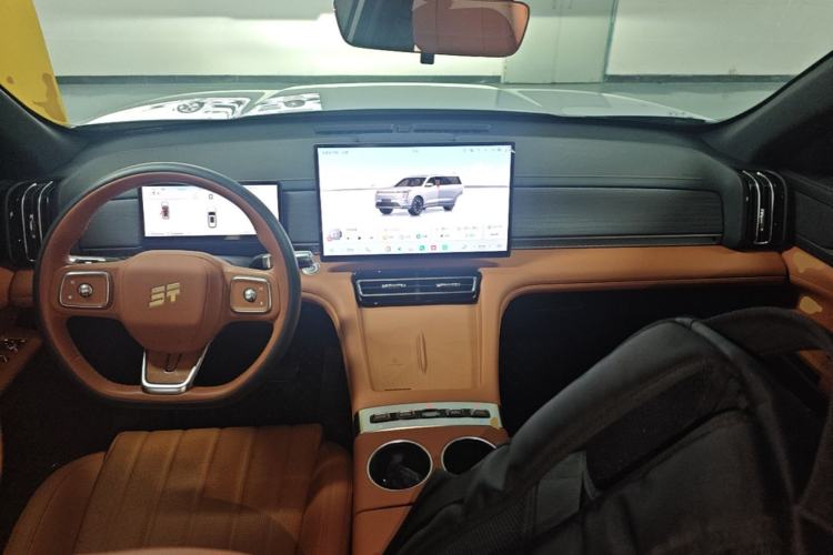 Used JETOUR Shanhai L7 Plus 2025 Model 220km Elite Edition, 5 Seats Center Console