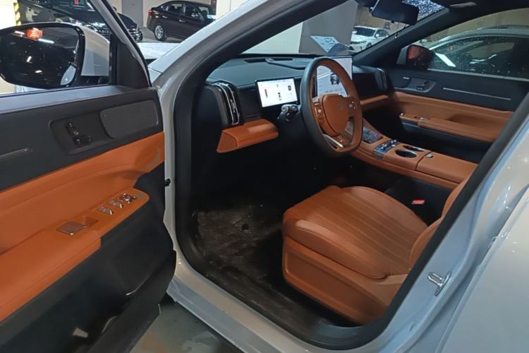 Used JETOUR Shanhai L7 Plus 2025 Model 121km Comfort 5-seater Driver Seat