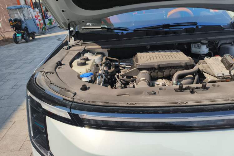 Used JETOUR Shanhai L7 Plus 2025 Model 121km Luxury 7-seater Engine Bay Right