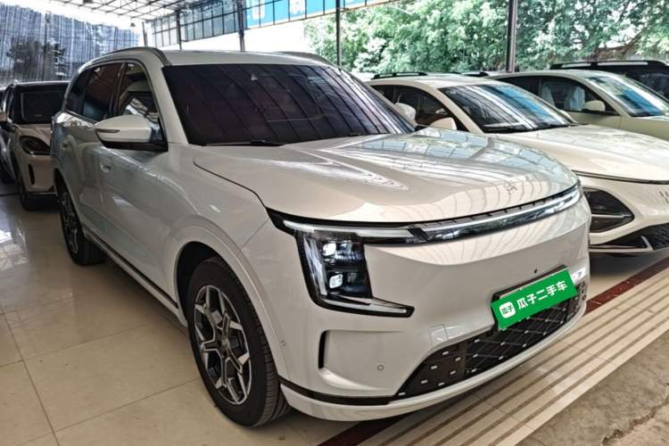 Used JETOUR Shanhai L7 Plus 2025 Model 220km Flagship 7-seater Front Right 45 Deg