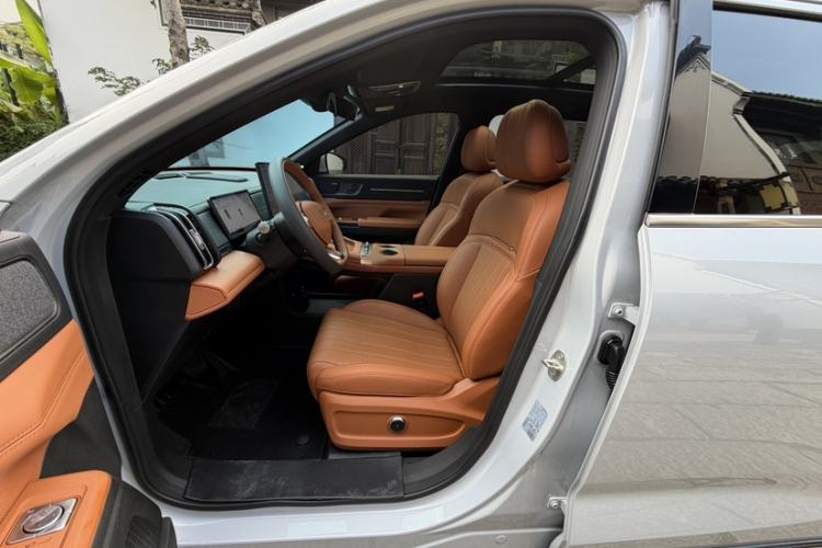 Used JETOUR Shanhai L7 Plus 2025 Model 220km Flagship 7-seater Interior 7