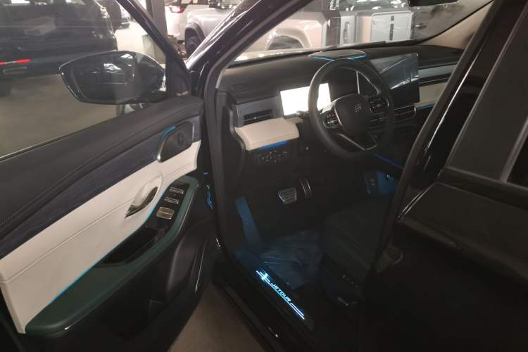 Used JETOUR Shanhai L9 2024 1.5TD 2DHT Max 5-Seater Driver Seat