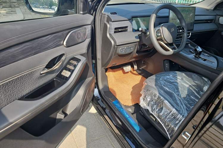 Used JETOUR Shanhai L9 2024 1.5TD 2DHT Pro 5-Seater Interior 2