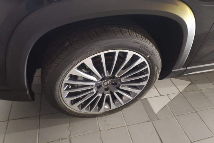 Used JETOUR Shanhai L9 2024 1.5TD 2DHT Pro 5-Seater Left Front Wheel Hub