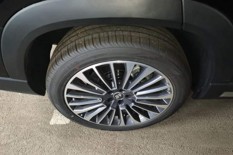 Used JETOUR Shanhai L9 2024 1.5TD 2DHT Max 5-Seater Right Rear Wheel Hub