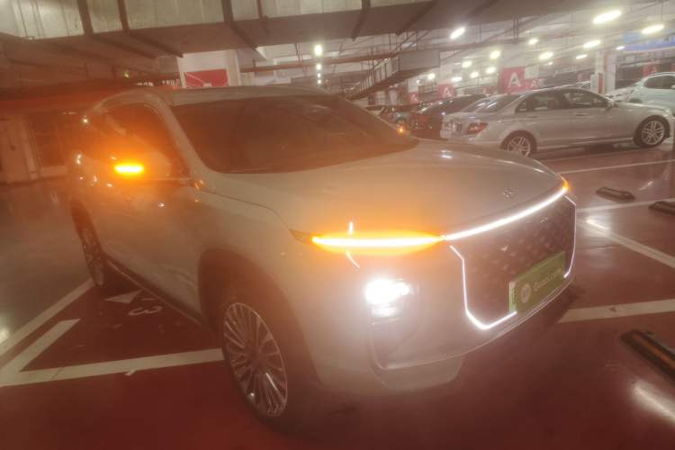 Used JETOUR Shanhai L9 2024 1.5TD 2DHT Max 7-Seater Front Right 45 Deg