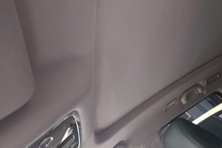Used JETOUR Shanhai L9 2024 1.5TD 2DHT Max 7-Seater Headliner