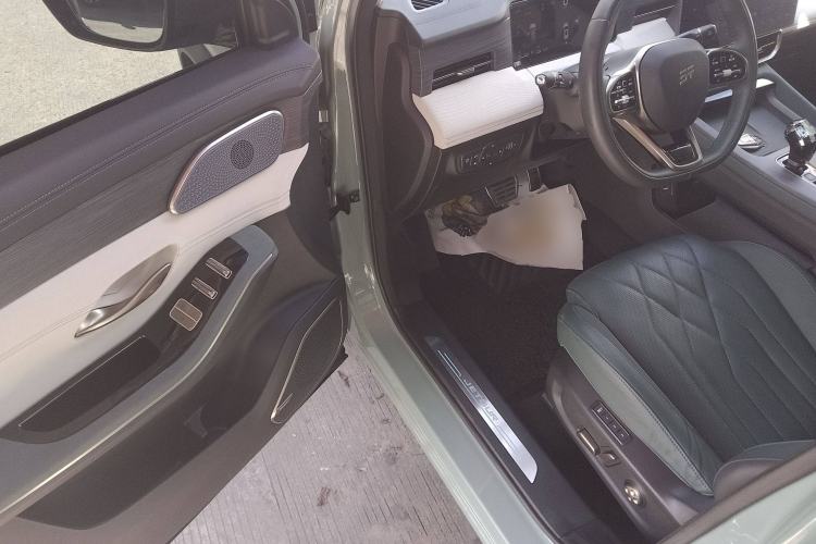 Used JETOUR Shanhai L9 2024 1.5TD 2DHT Max 7-Seater Interior 2