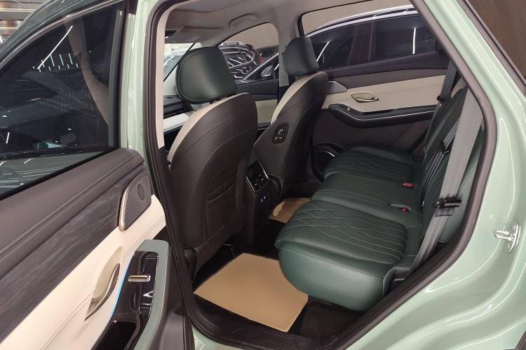 Used JETOUR Shanhai L9 2024 1.5TD 2DHT Pro 7-Seater Interior 4