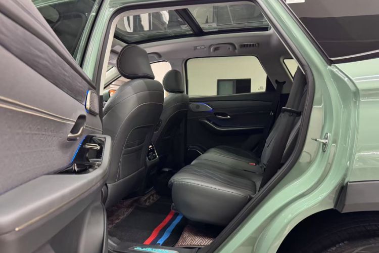 Used JETOUR Shanhai L9 2024 1.5TD 2DHT Max 7-Seater Interior 4