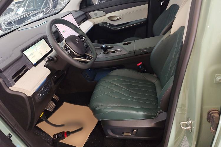 Used JETOUR Shanhai L9 2024 1.5TD 2DHT Pro 7-Seater Left Front Seat