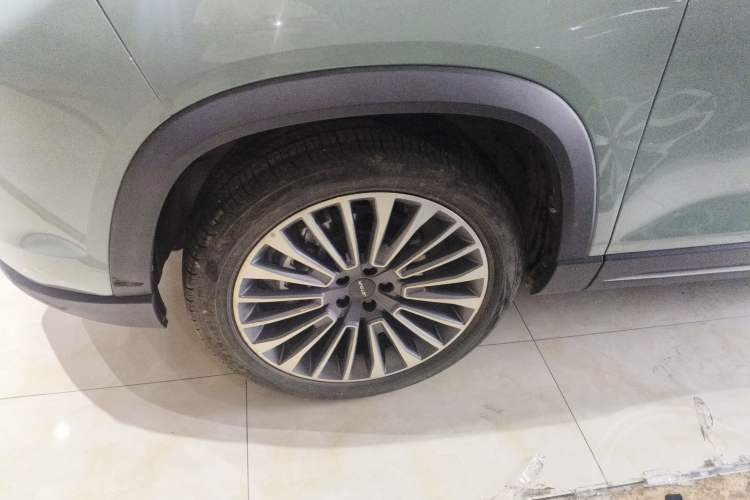 Used JETOUR Shanhai L9 2024 1.5TD 2DHT Max 7-Seater Left Front Wheel Hub