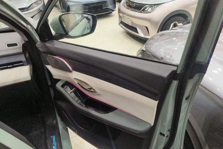 Used JETOUR Shanhai L9 2024 1.5TD 2DHT Max 7-Seater Right Front Door Interior