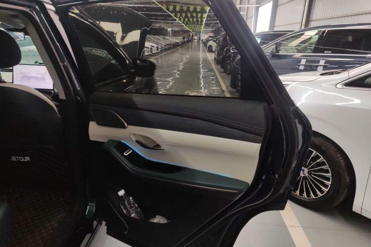 Used JETOUR Shanhai L9 2024 1.5TD 2DHT Pro 7-Seater Right Rear Door Interior