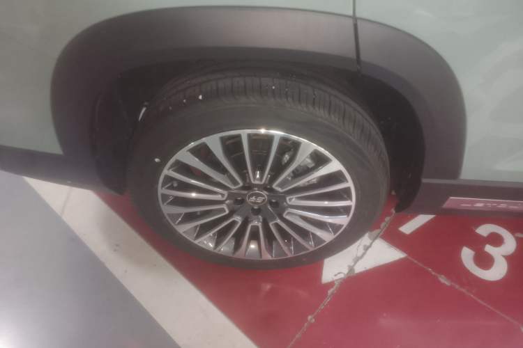 Used JETOUR Shanhai L9 2024 1.5TD 2DHT Max 7-Seater Right Rear Wheel Hub