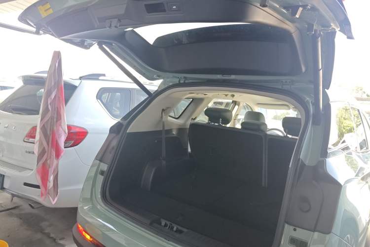 Used JETOUR Shanhai L9 2024 1.5TD 2DHT Max 7-Seater Trunk