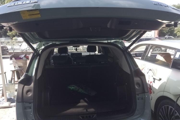 Used JETOUR Shanhai L9 2024 1.5TD 2DHT Max 7-Seater Trunk