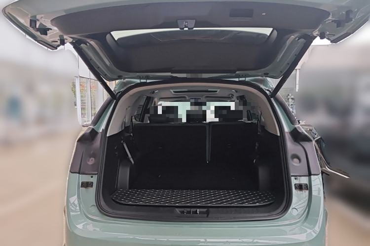 Used JETOUR Shanhai L9 2024 1.5TD 2DHT Max 7-Seater Trunk