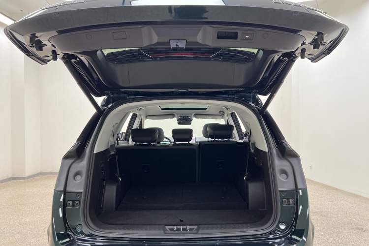 Used JETOUR Shanhai L9 2024 1.5TD 2DHT Max 7-Seater Trunk