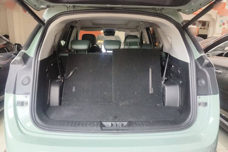 Used JETOUR Shanhai L9 2024 1.5TD 2DHT Max 7-Seater Trunk