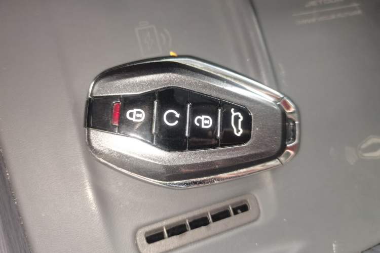 Used JETOUR Shanhai L9 2024 1.5TD 2DHT Pro 7-Seater Interior 1