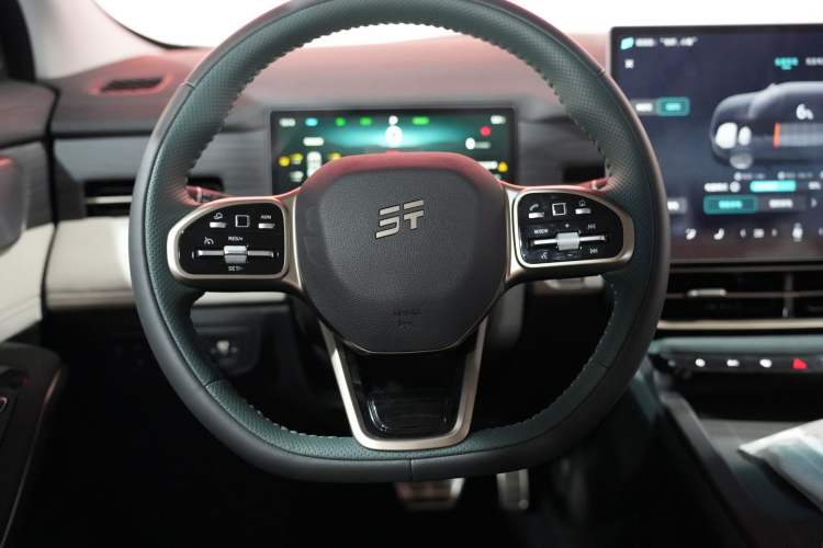 Used JETOUR Shanhai L9 2024 1.5TD 2DHT Air 7-Seater Interior 2