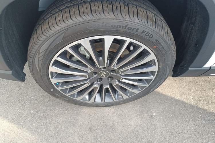 Used JETOUR Shanhai L9 2024 1.5TD 2DHT Pro 5-Seater Left Front Wheel Hub